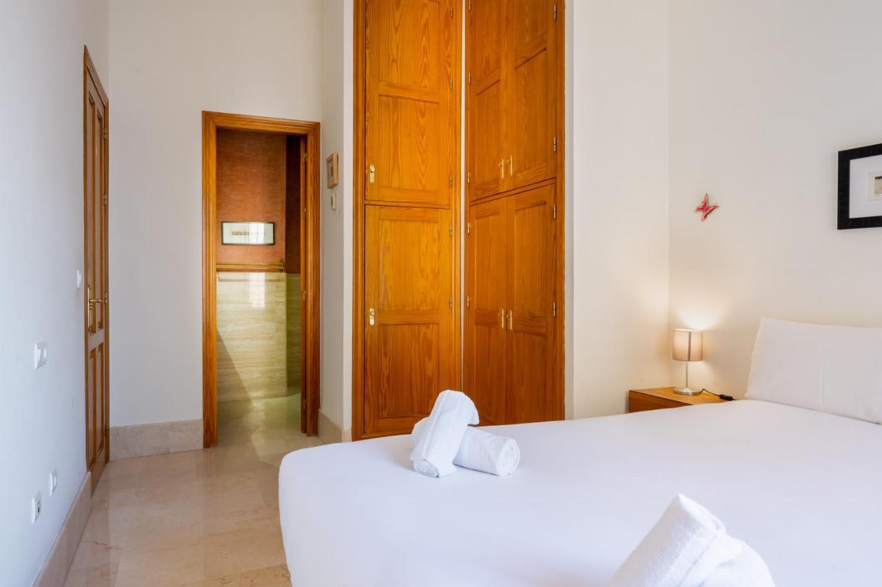 Large And Practic - 3Bd 2Bth- Arenal Leilighet Sevilla Eksteriør bilde
